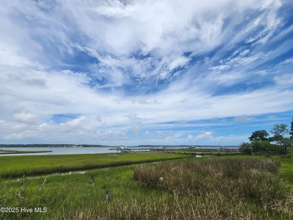 240 River Reach Drive Swansboro, NC 28584