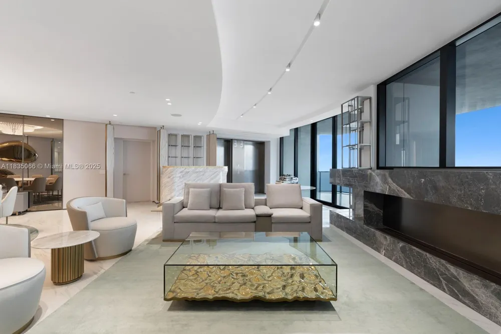 18555 Collins Ave #2701 Sunny Isles Beach, FL 33160