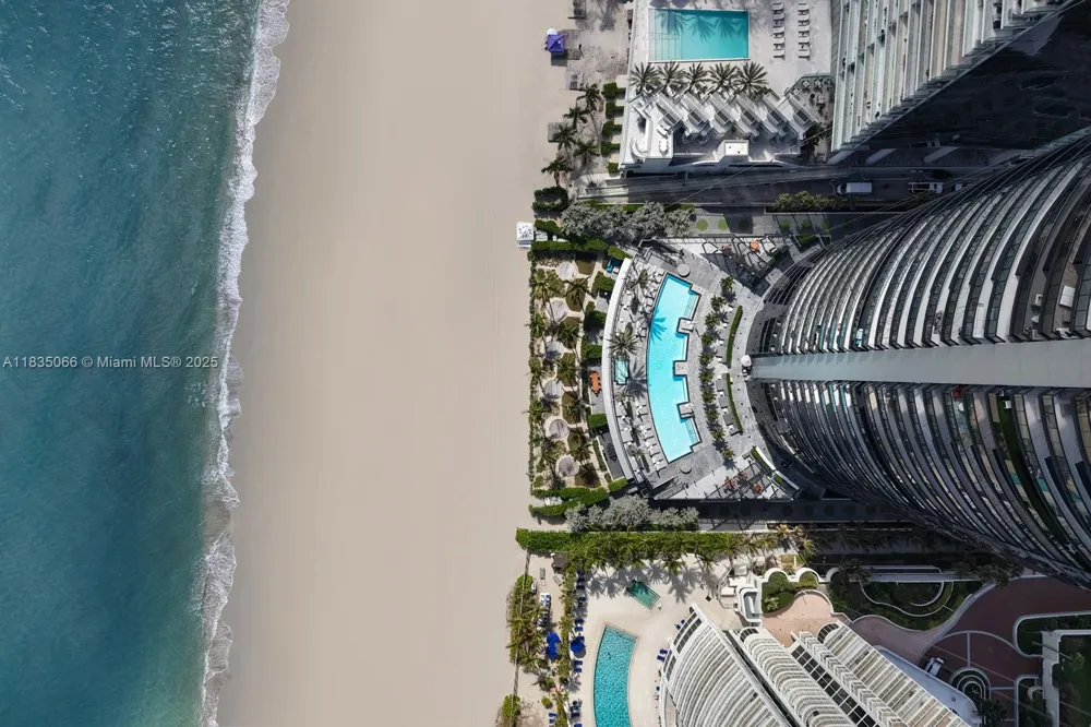 18555 Collins Ave #2701 Sunny Isles Beach, FL 33160