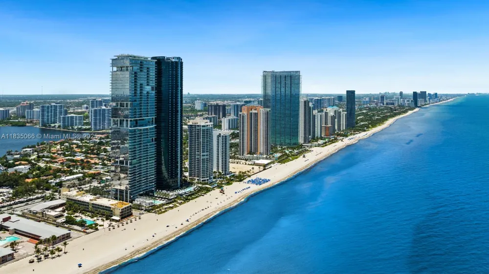 18555 Collins Ave #2701 Sunny Isles Beach, FL 33160