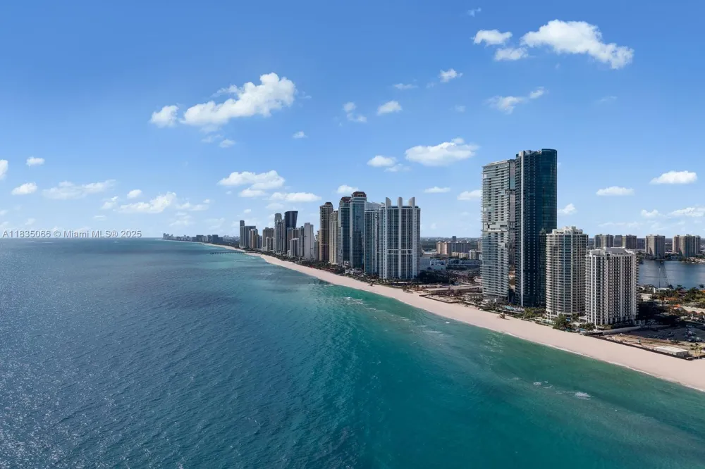 18555 Collins Ave #2701 Sunny Isles Beach, FL 33160