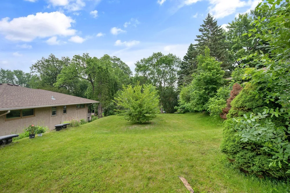 8XX Humboldt Avenue West Saint Paul, MN 55118