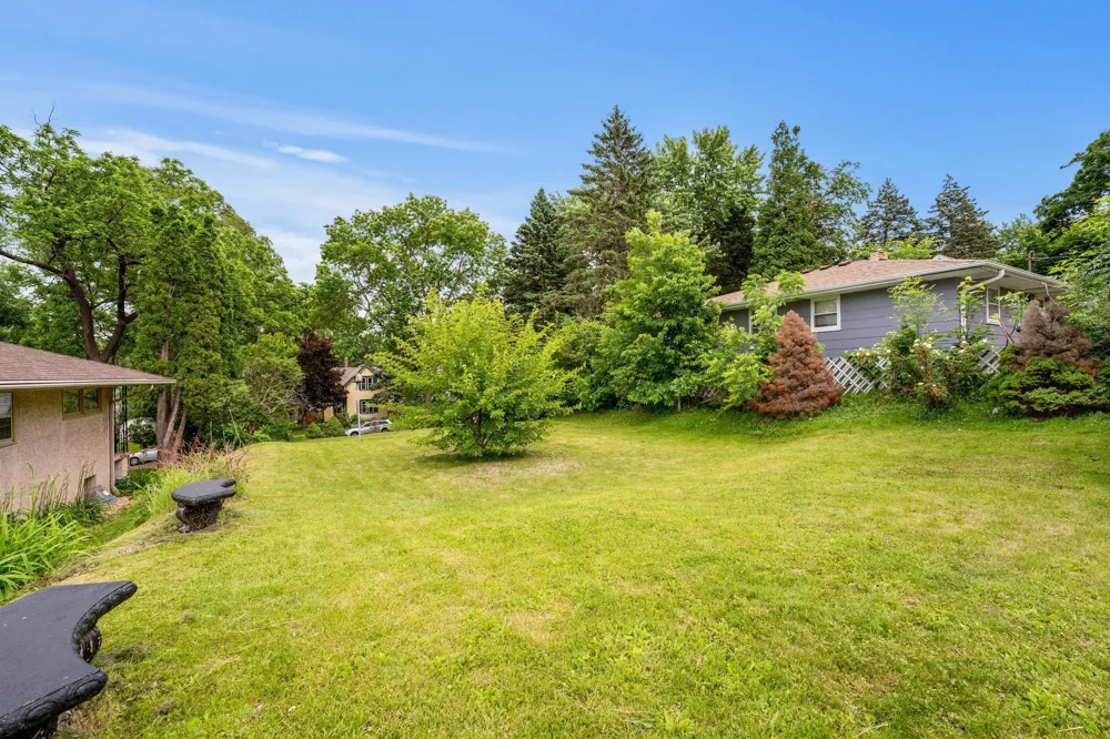 8XX Humboldt Avenue West Saint Paul, MN 55118