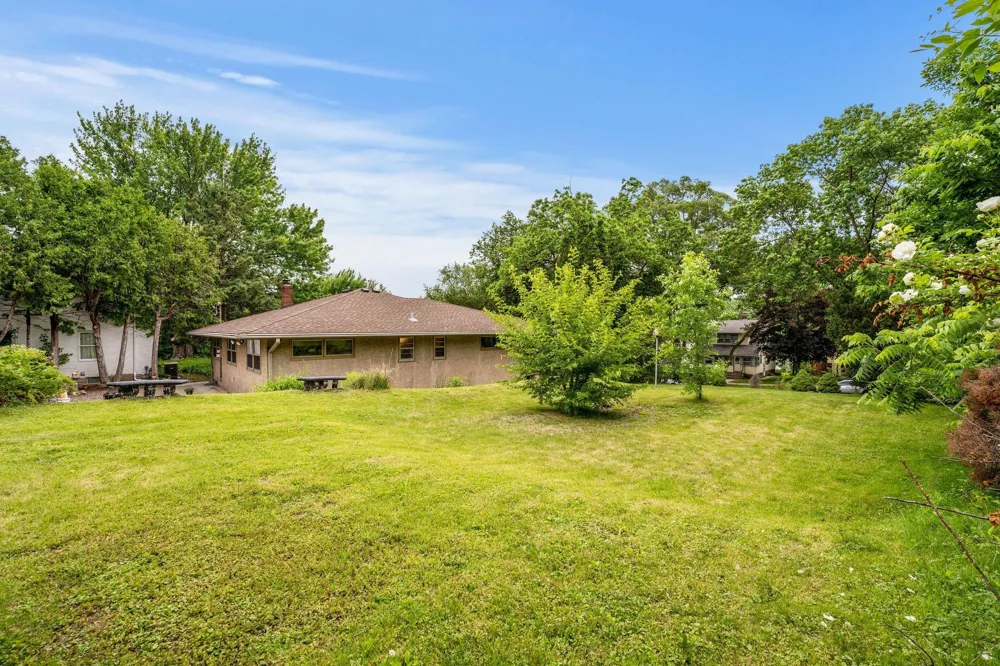 8XX Humboldt Avenue West Saint Paul, MN 55118