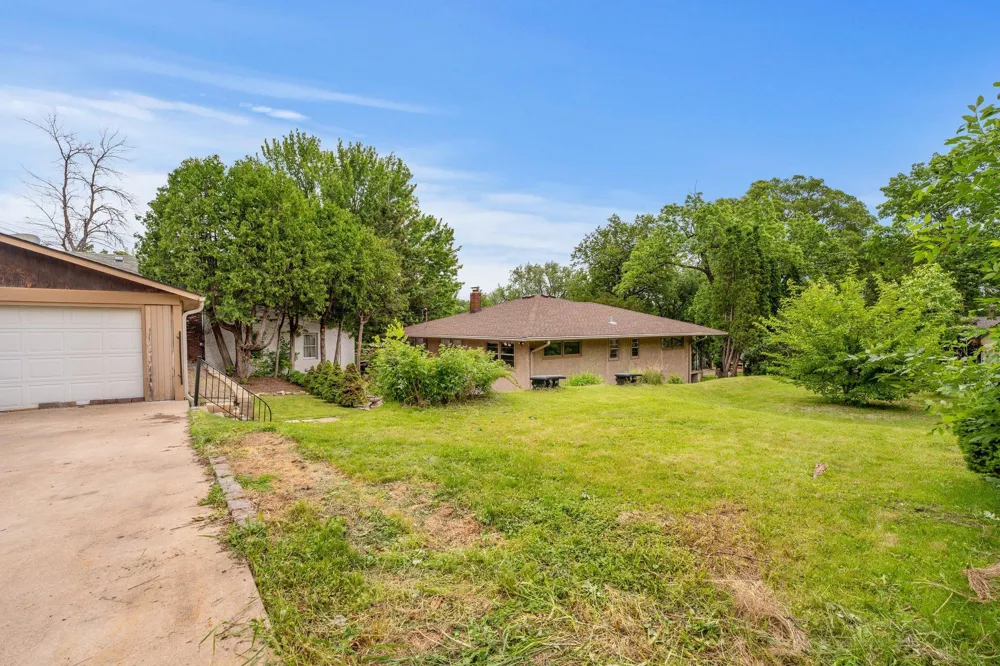 8XX Humboldt Avenue West Saint Paul, MN 55118