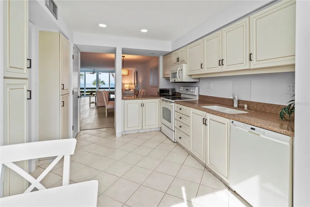 724 BAYPORT WAY #724 Longboat Key, FL 34228