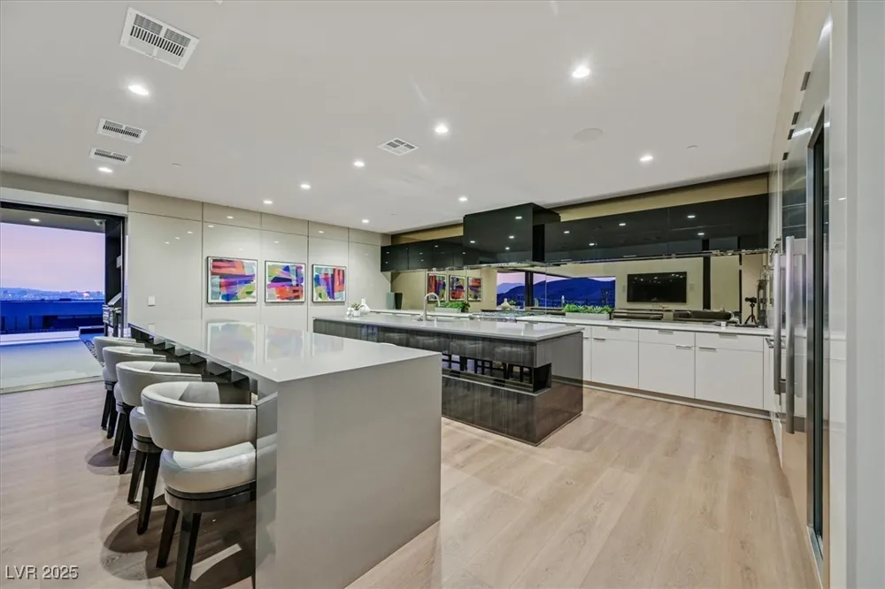 807 Magnum Cliff Court Henderson, NV 89012