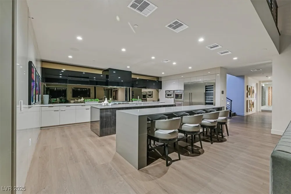 807 Magnum Cliff Court Henderson, NV 89012
