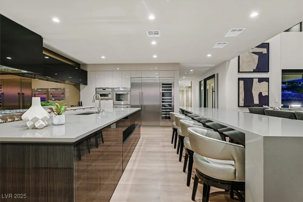 807 Magnum Cliff Court Henderson, NV 89012