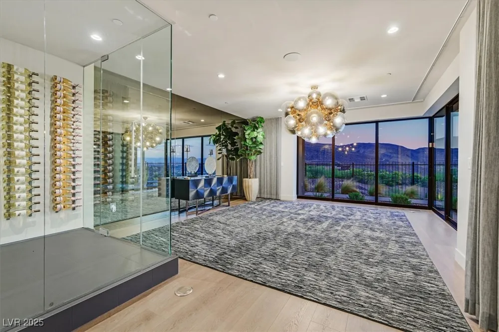 807 Magnum Cliff Court Henderson, NV 89012