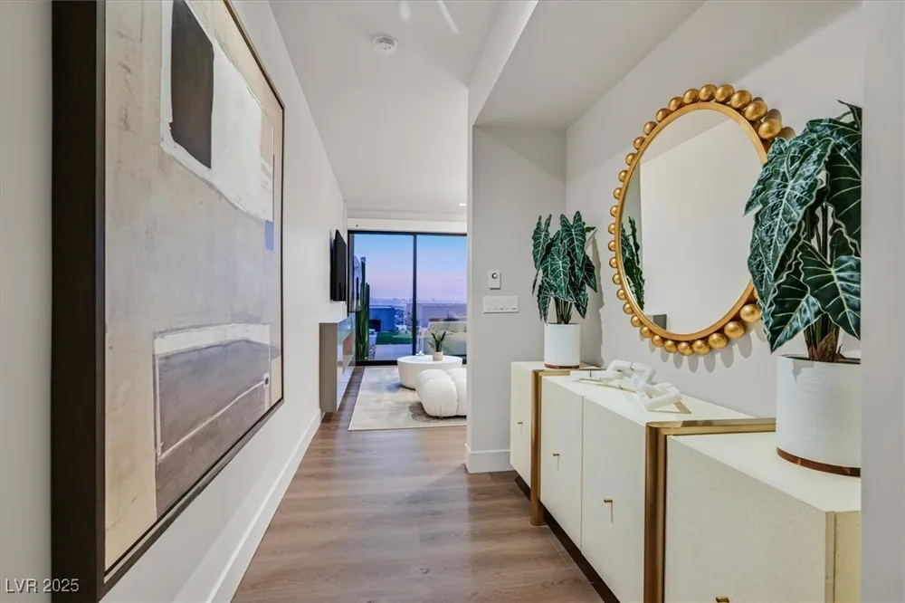 807 Magnum Cliff Court Henderson, NV 89012