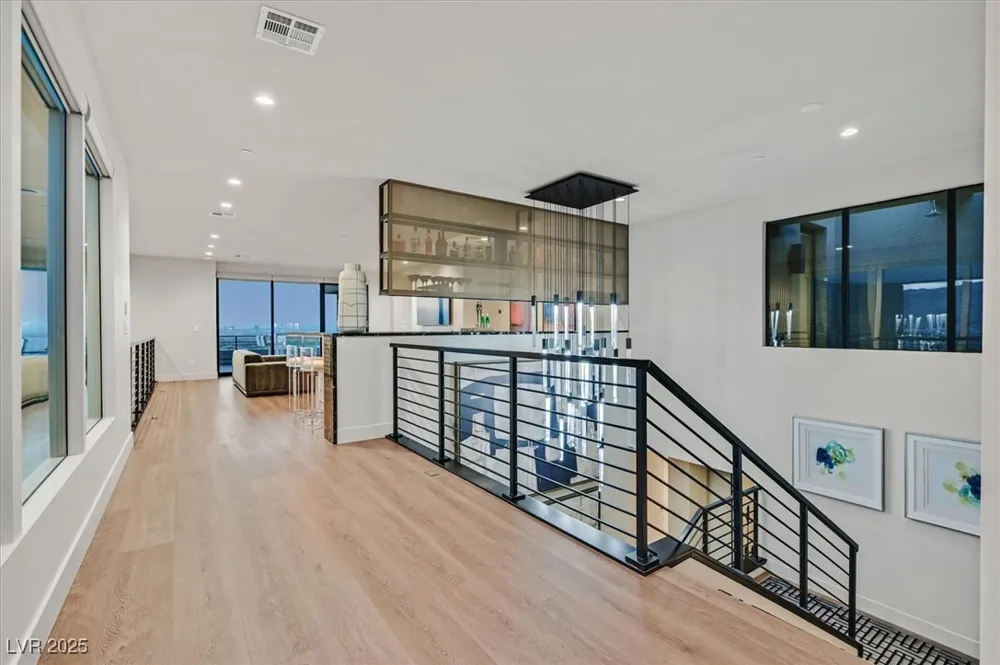807 Magnum Cliff Court Henderson, NV 89012