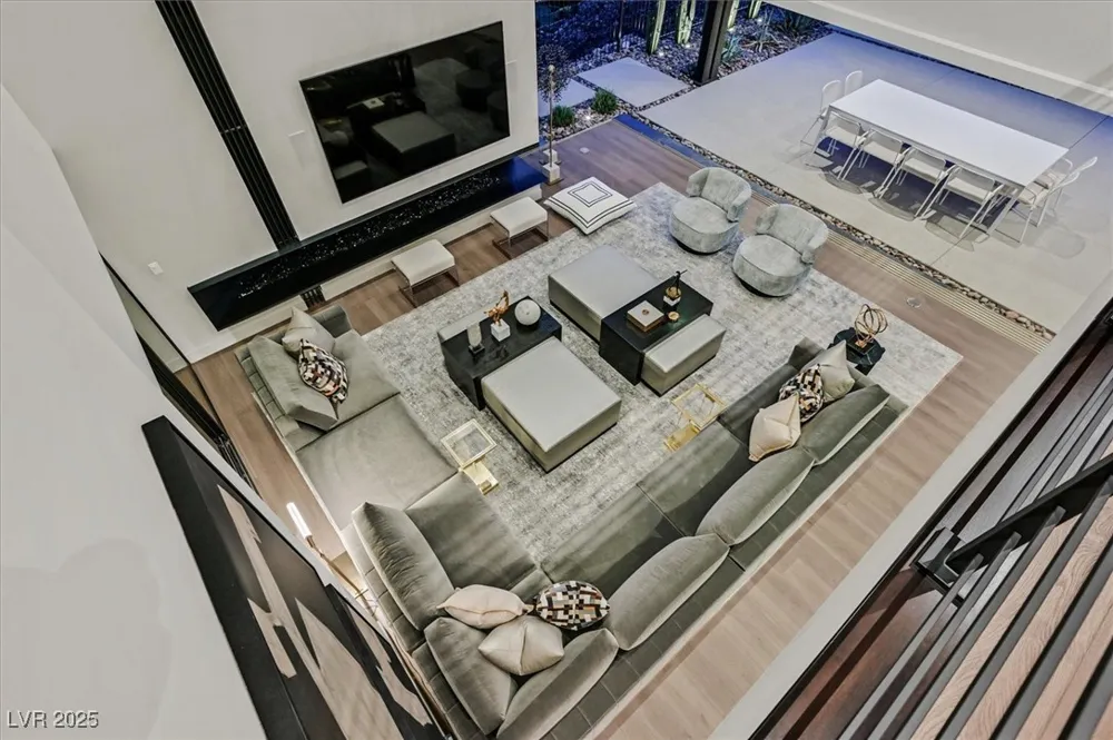 807 Magnum Cliff Court Henderson, NV 89012
