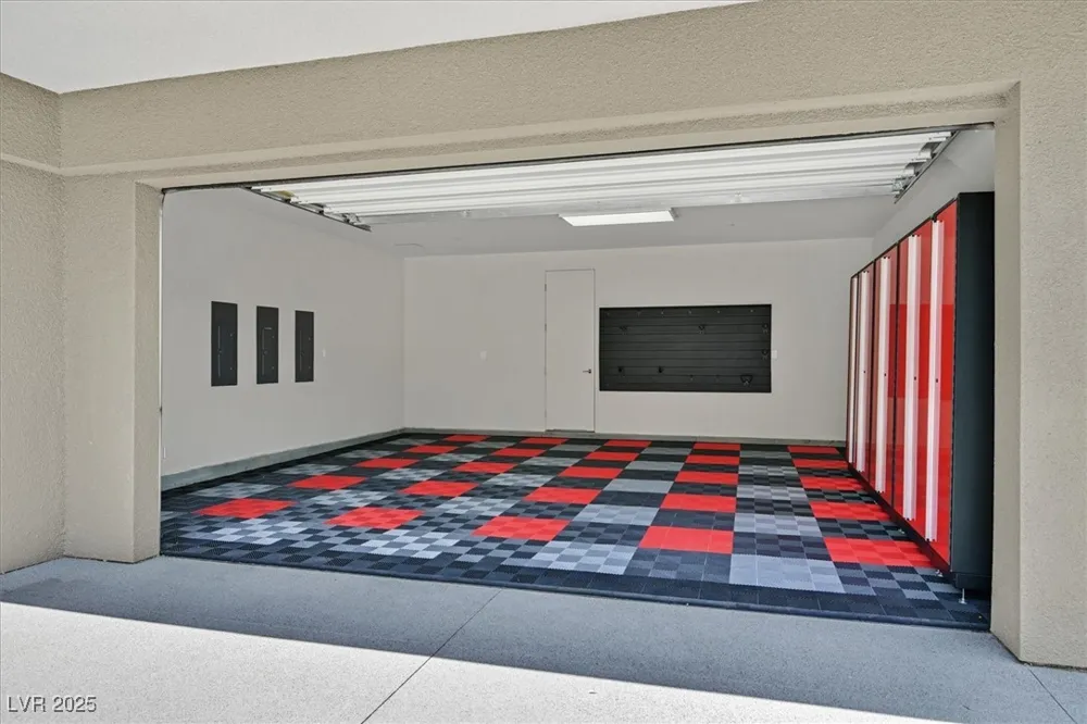 807 Magnum Cliff Court Henderson, NV 89012