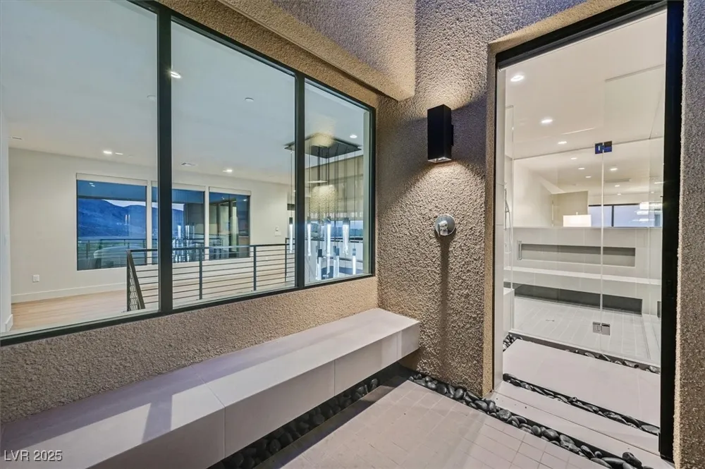 807 Magnum Cliff Court Henderson, NV 89012