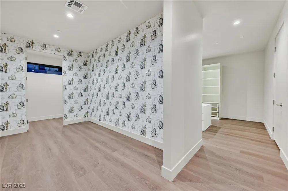 807 Magnum Cliff Court Henderson, NV 89012
