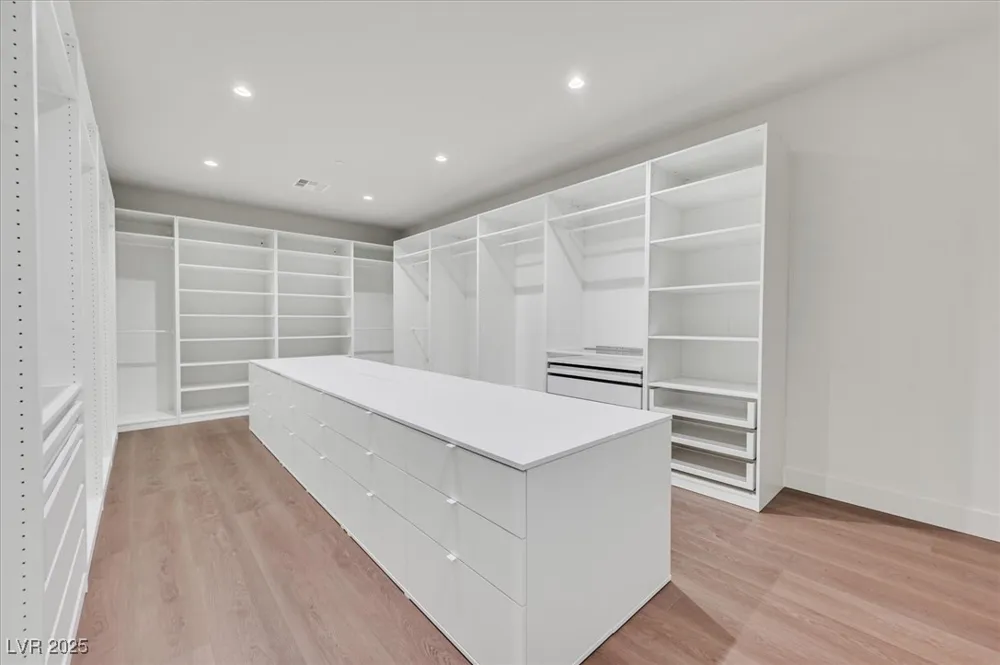 807 Magnum Cliff Court Henderson, NV 89012