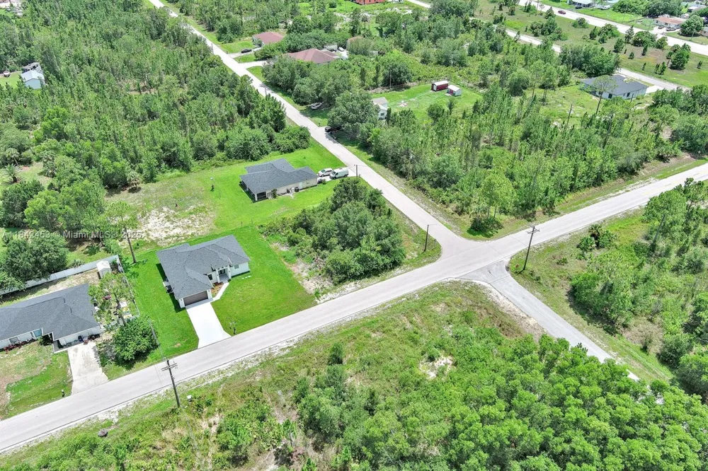 2500 E 10th St Lehigh Acres, FL 33936