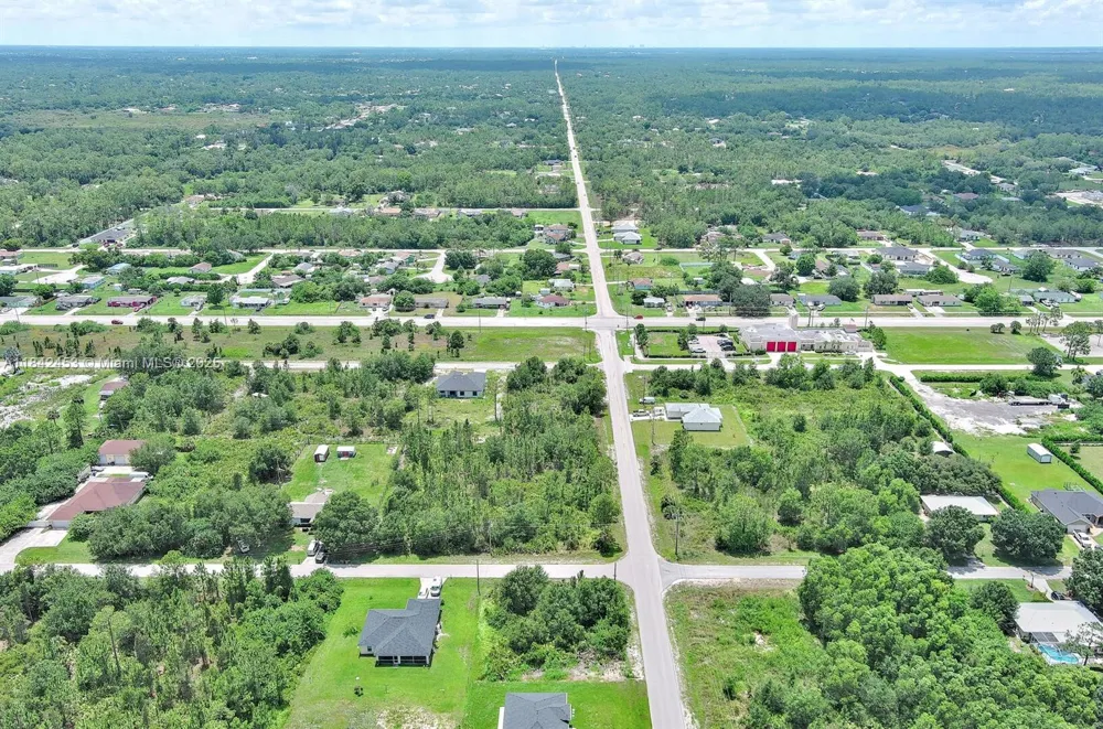 2500 E 10th St Lehigh Acres, FL 33936