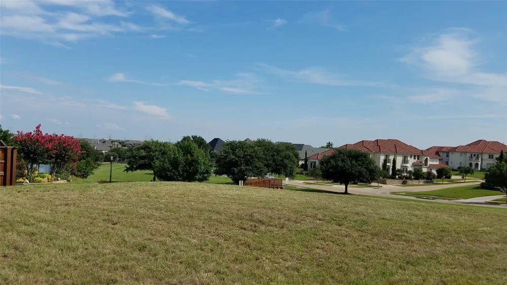 812 Sir Galahad Lane Lewisville, TX 75056