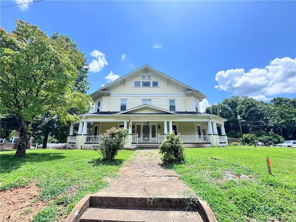 639 Elk Spur Street Elkin, NC 28621