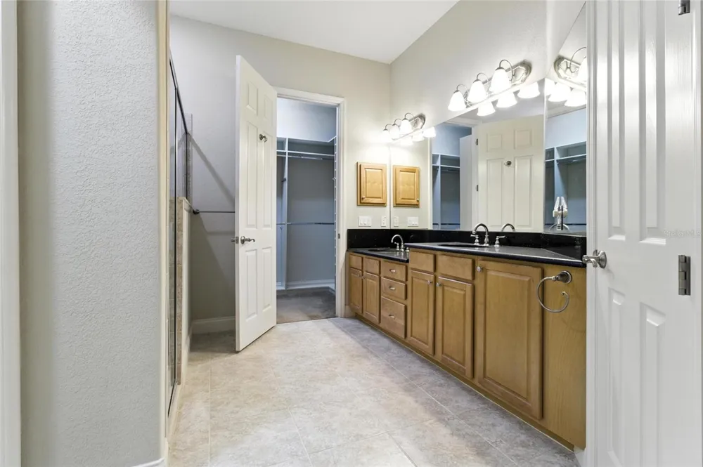 529 MEANDERING WAY Polk City, FL 33868