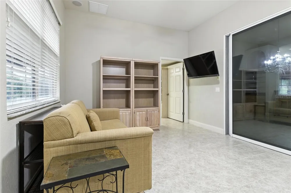 529 MEANDERING WAY Polk City, FL 33868
