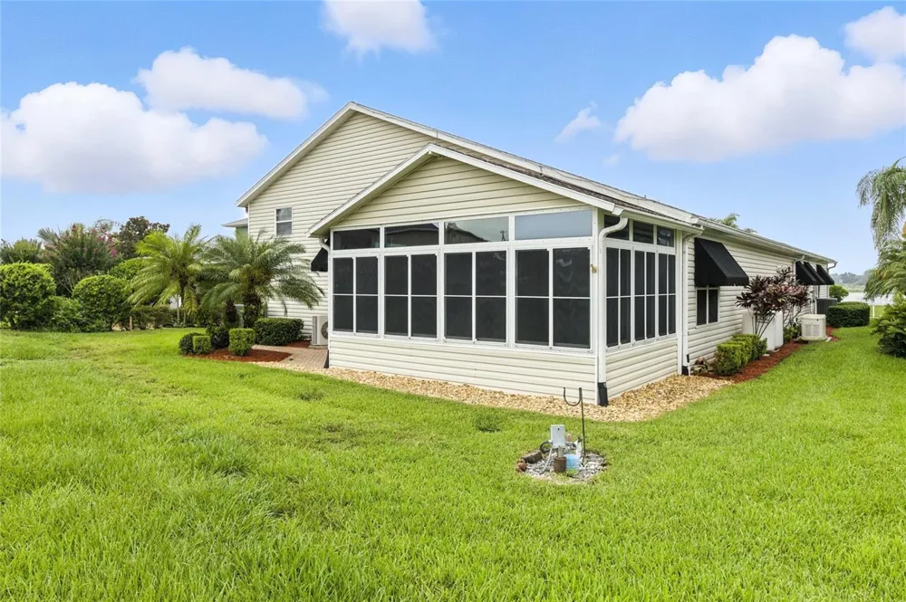 529 MEANDERING WAY Polk City, FL 33868