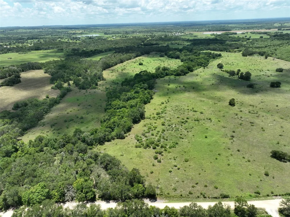5 Pettytown Road Dale, TX 78616