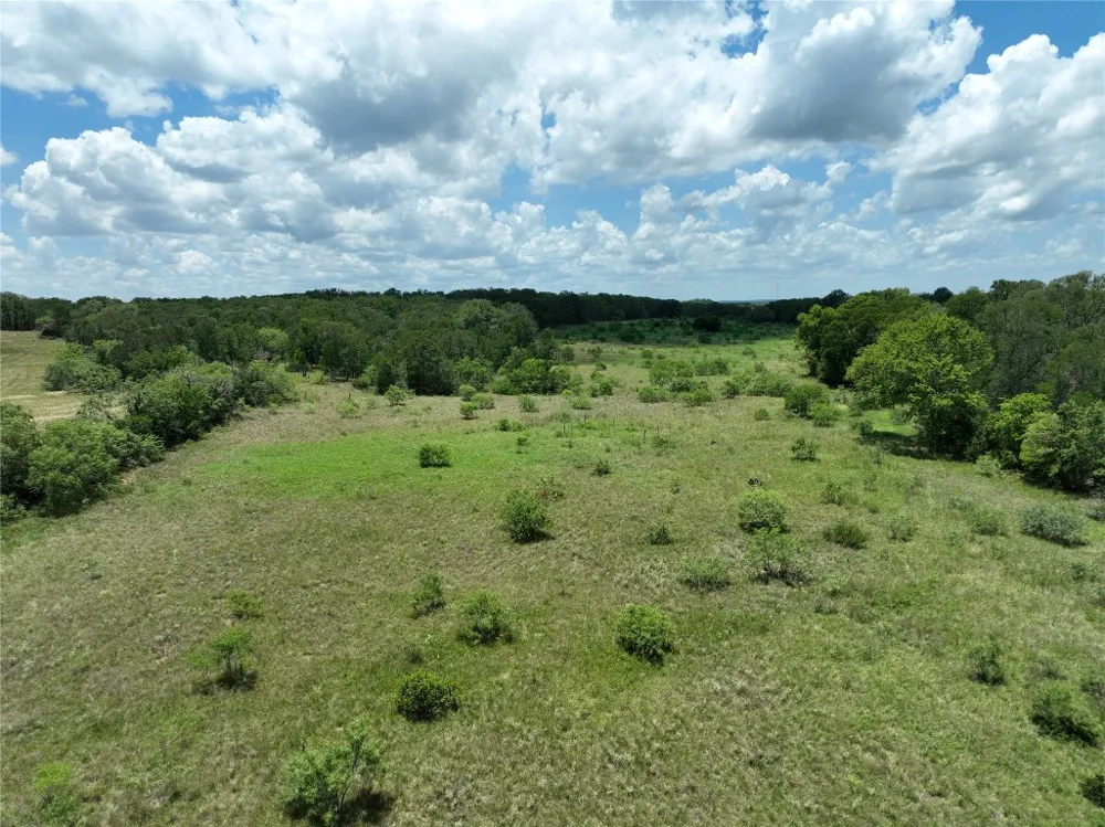5 Pettytown Road Dale, TX 78616