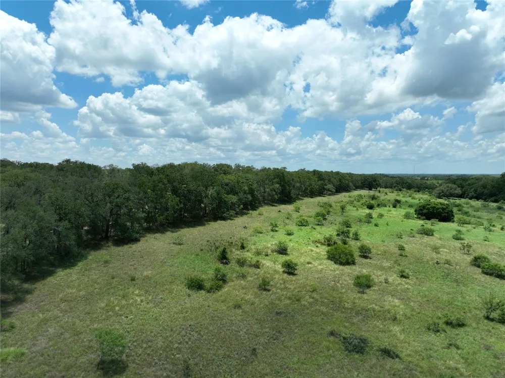 5 Pettytown Road Dale, TX 78616