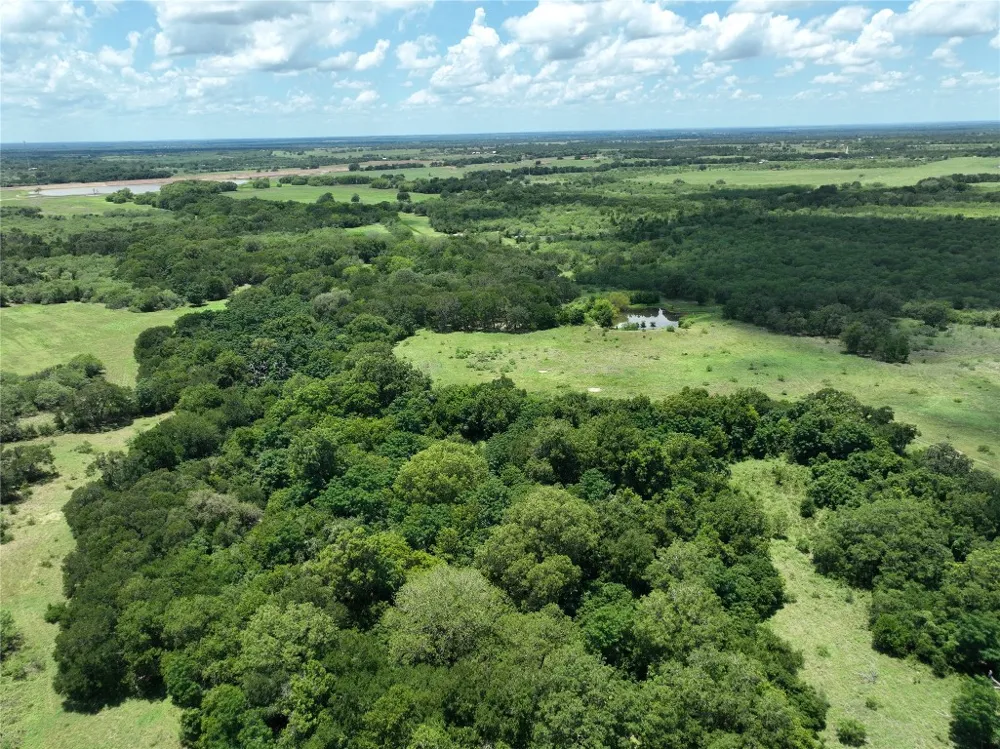 5 Pettytown Road Dale, TX 78616