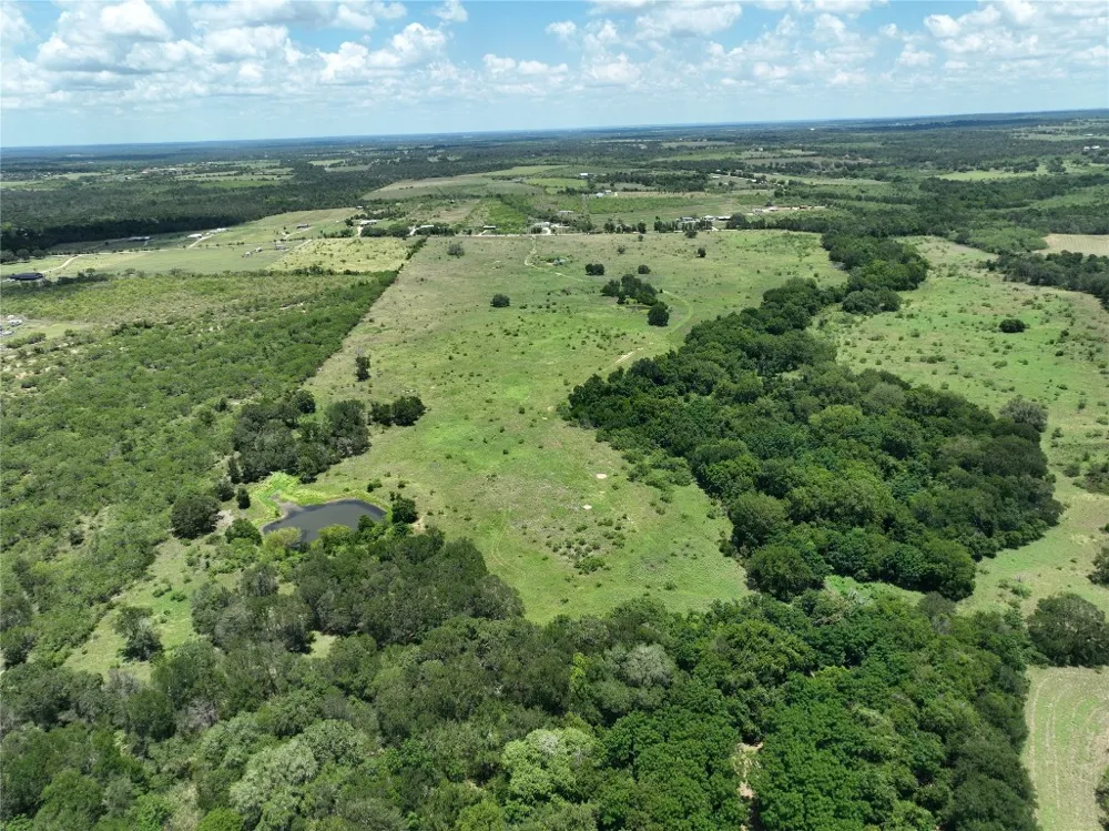 5 Pettytown Road Dale, TX 78616