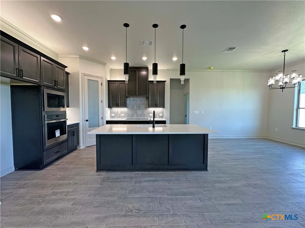 405 Willow Troy, TX 76579