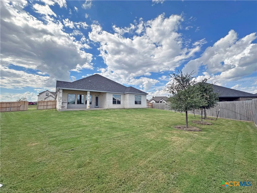 405 Willow Troy, TX 76579