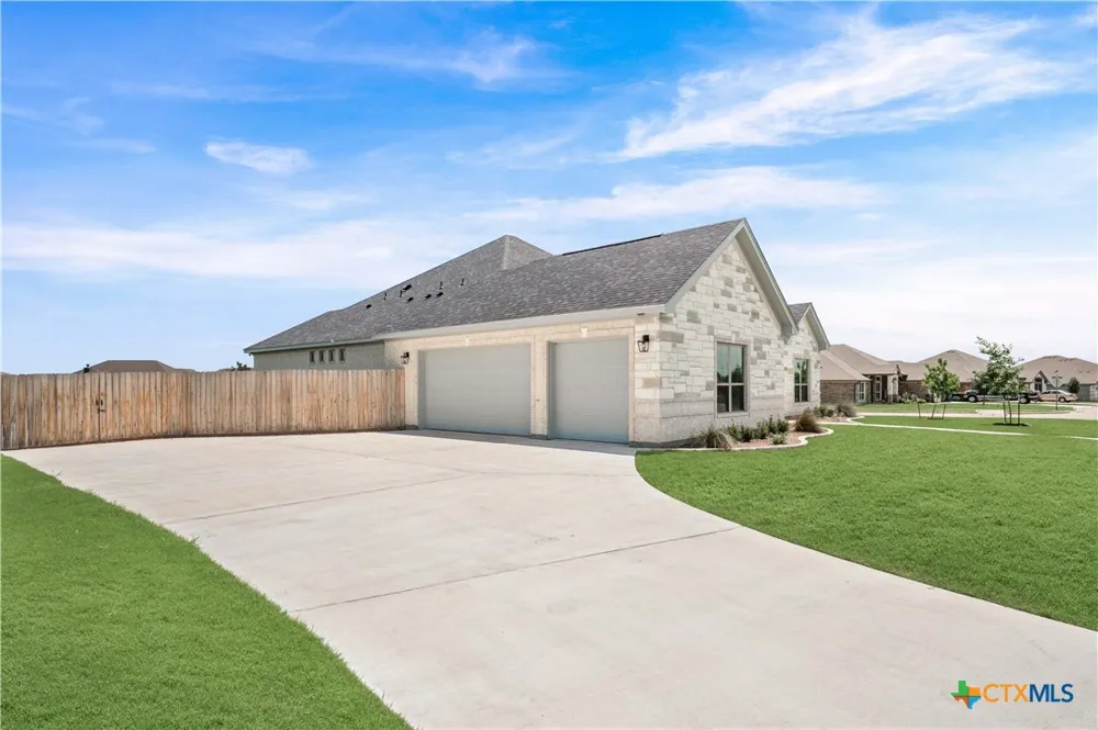 405 Willow Troy, TX 76579