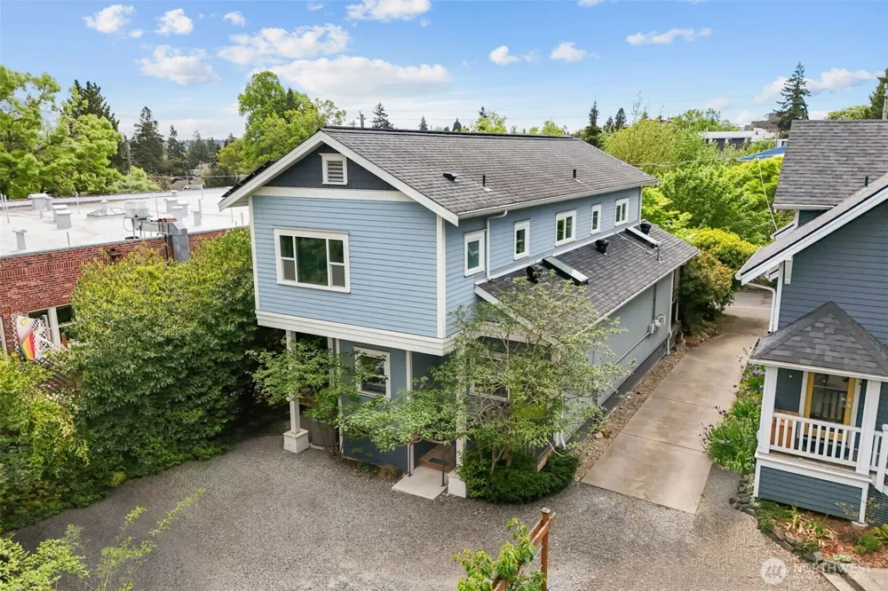 4510 Thackeray NE Seattle, WA 98105