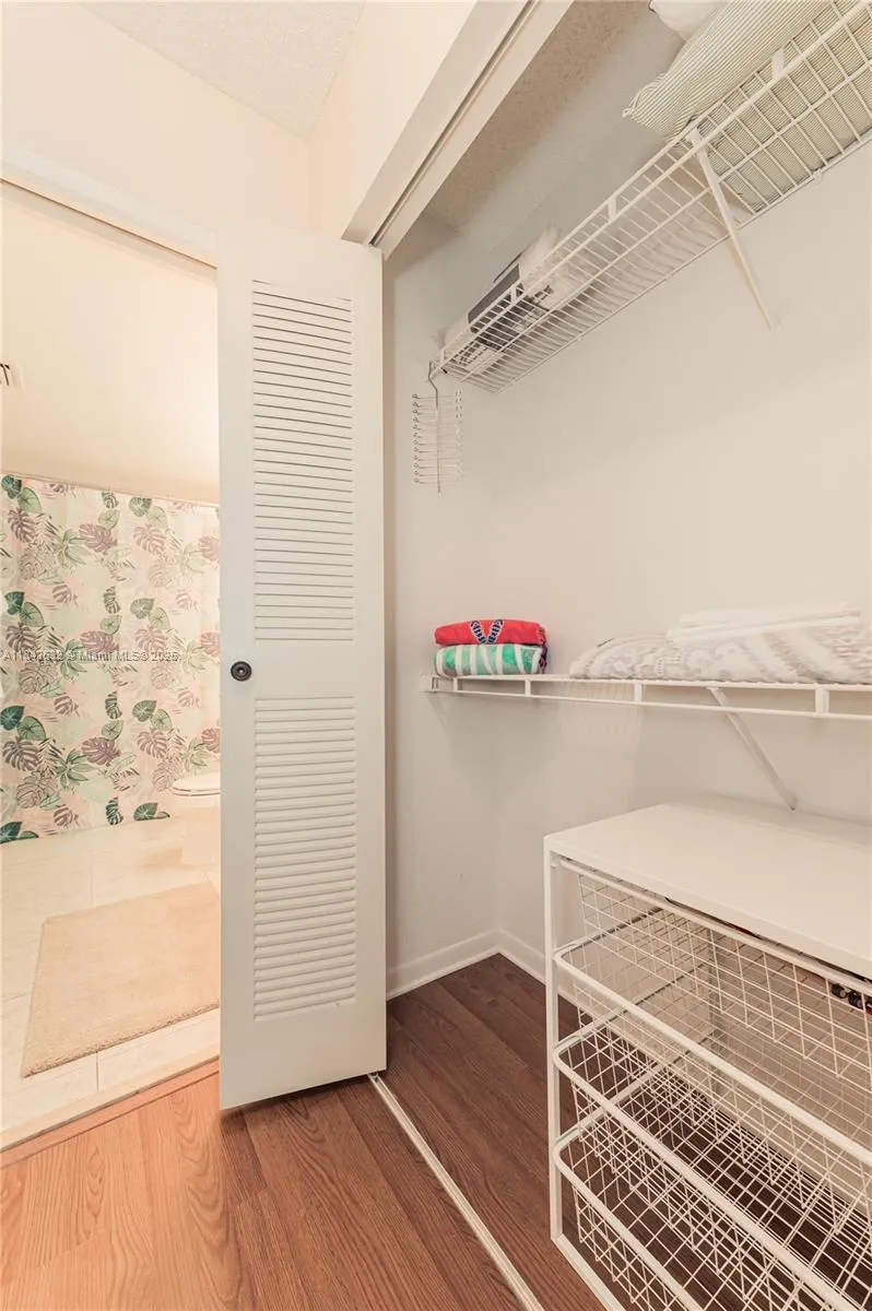 19801 E Country Club Dr #4303 Aventura, FL 33180