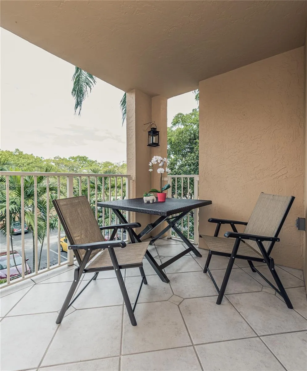 19801 E Country Club Dr #4303 Aventura, FL 33180