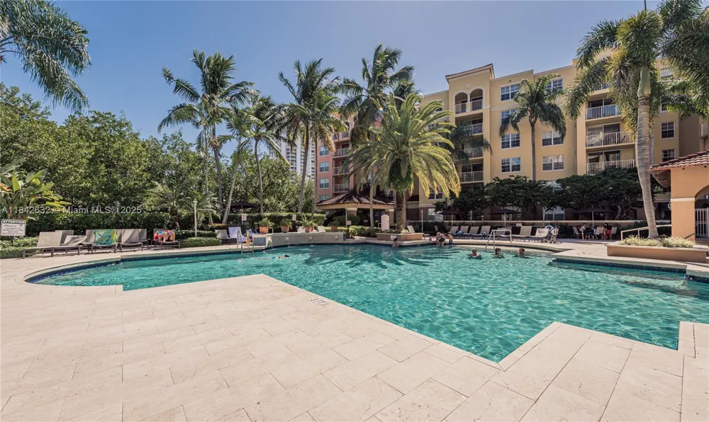 19801 E Country Club Dr #4303 Aventura, FL 33180