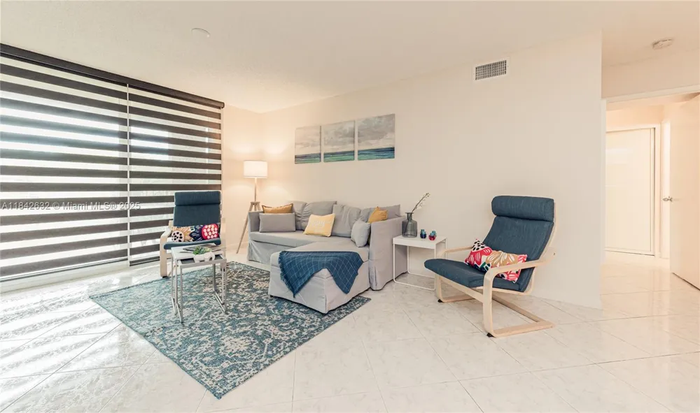19801 E Country Club Dr #4303 Aventura, FL 33180