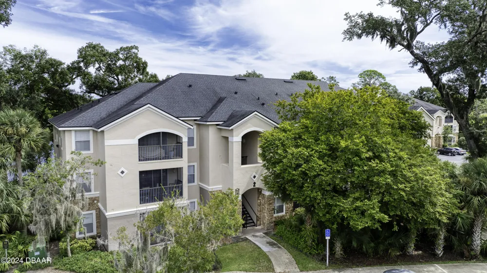 940 Village Trail #2-207 Port Orange, FL 32127