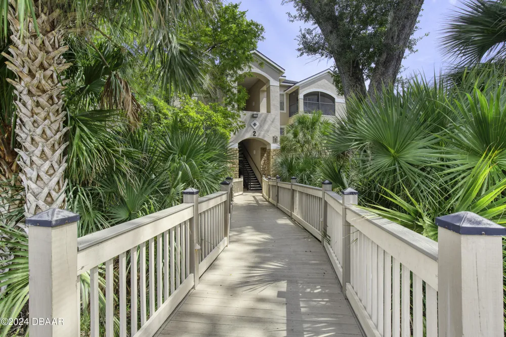940 Village Trail #2-207 Port Orange, FL 32127