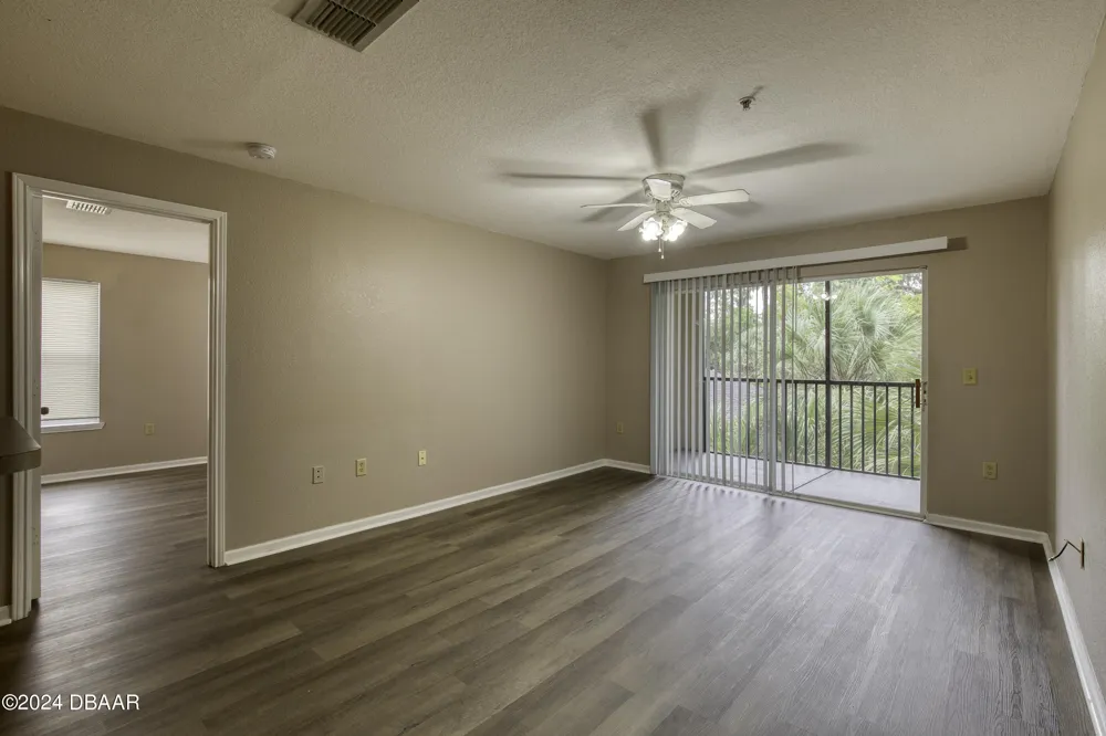 940 Village Trail #2-207 Port Orange, FL 32127