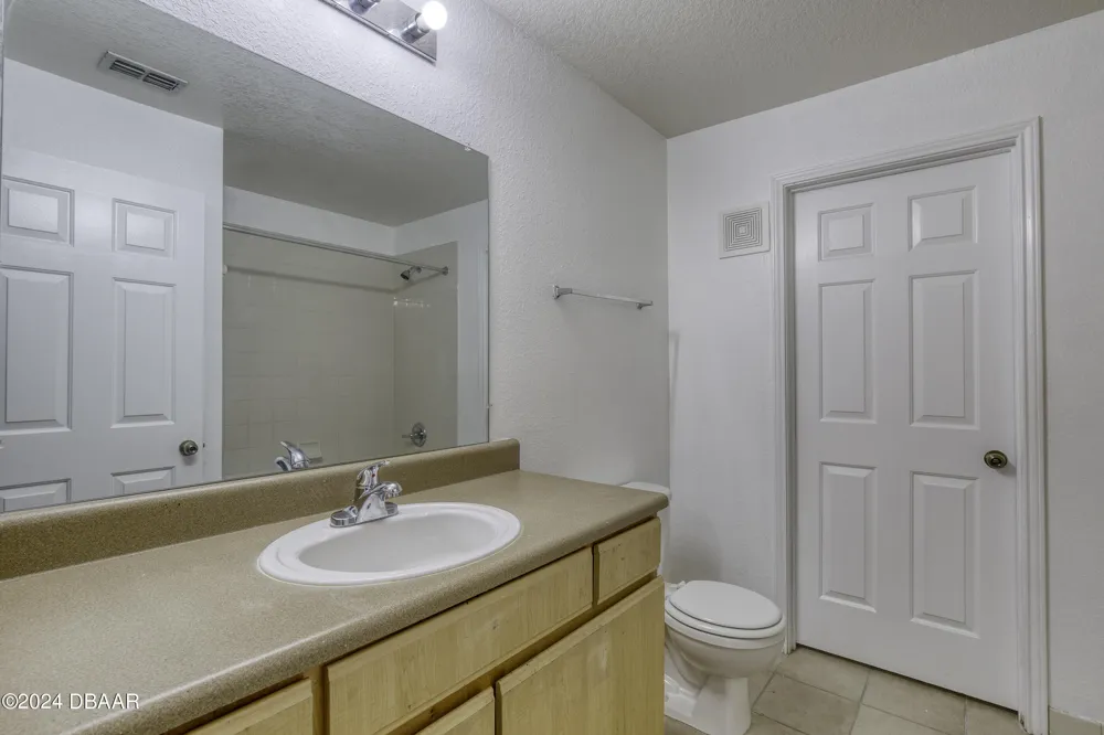 940 Village Trail #2-207 Port Orange, FL 32127