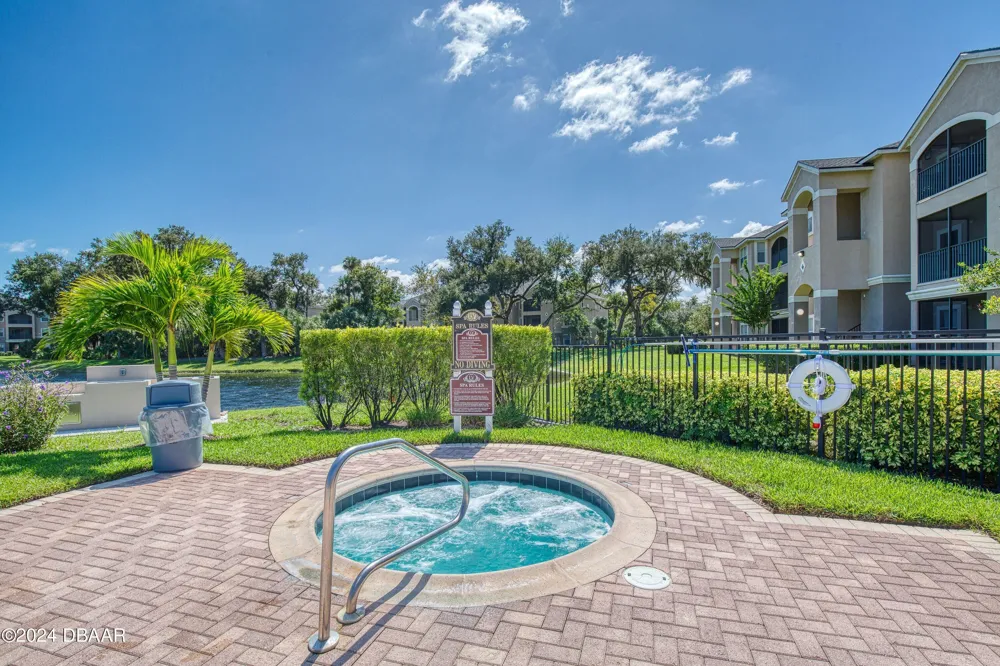 940 Village Trail #2-207 Port Orange, FL 32127