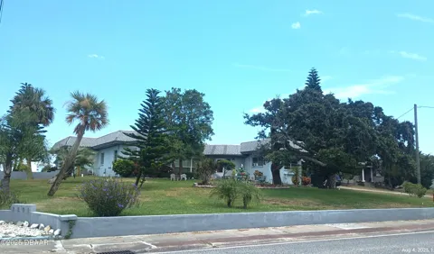 2201 S Peninsula Drive