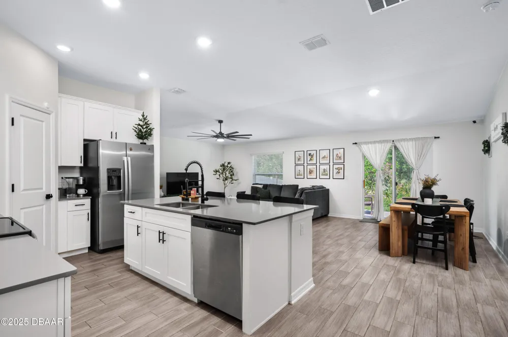 2518 Hoptree Lane Edgewater, FL 32141