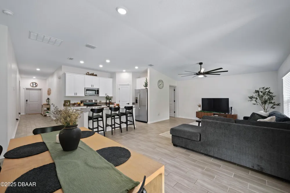 2518 Hoptree Lane Edgewater, FL 32141