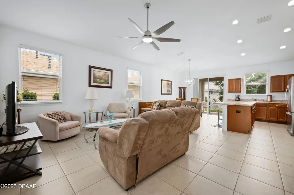5610 NW 37th Lane Road ocala, FL 34482
